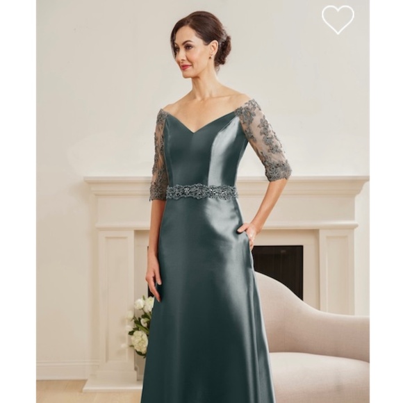 Jade Couture by Jasmine - Picture 1 of 7